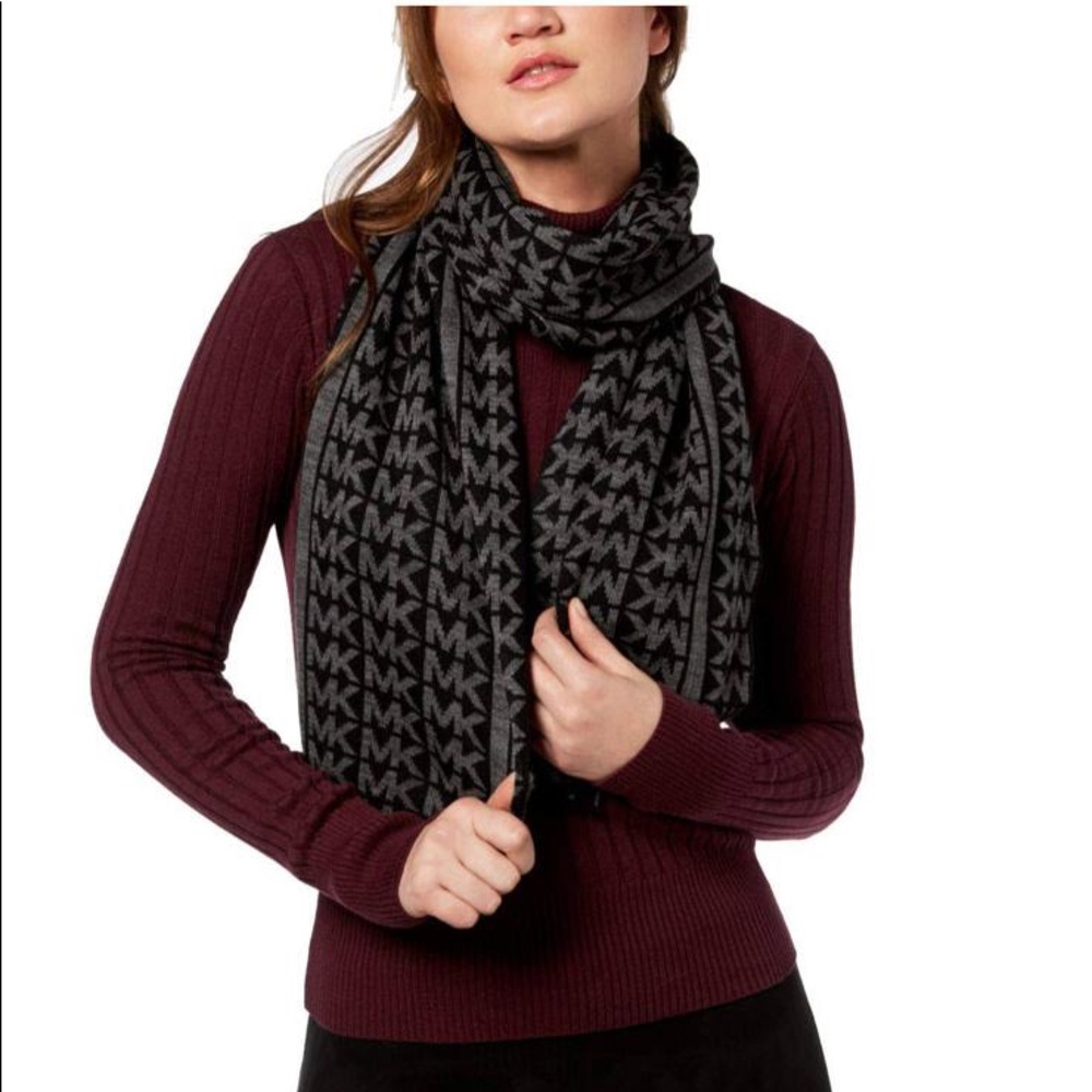 Michael Kors scarf